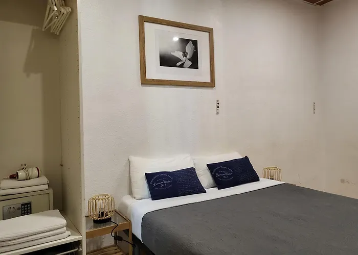Barcelona Rooms 294